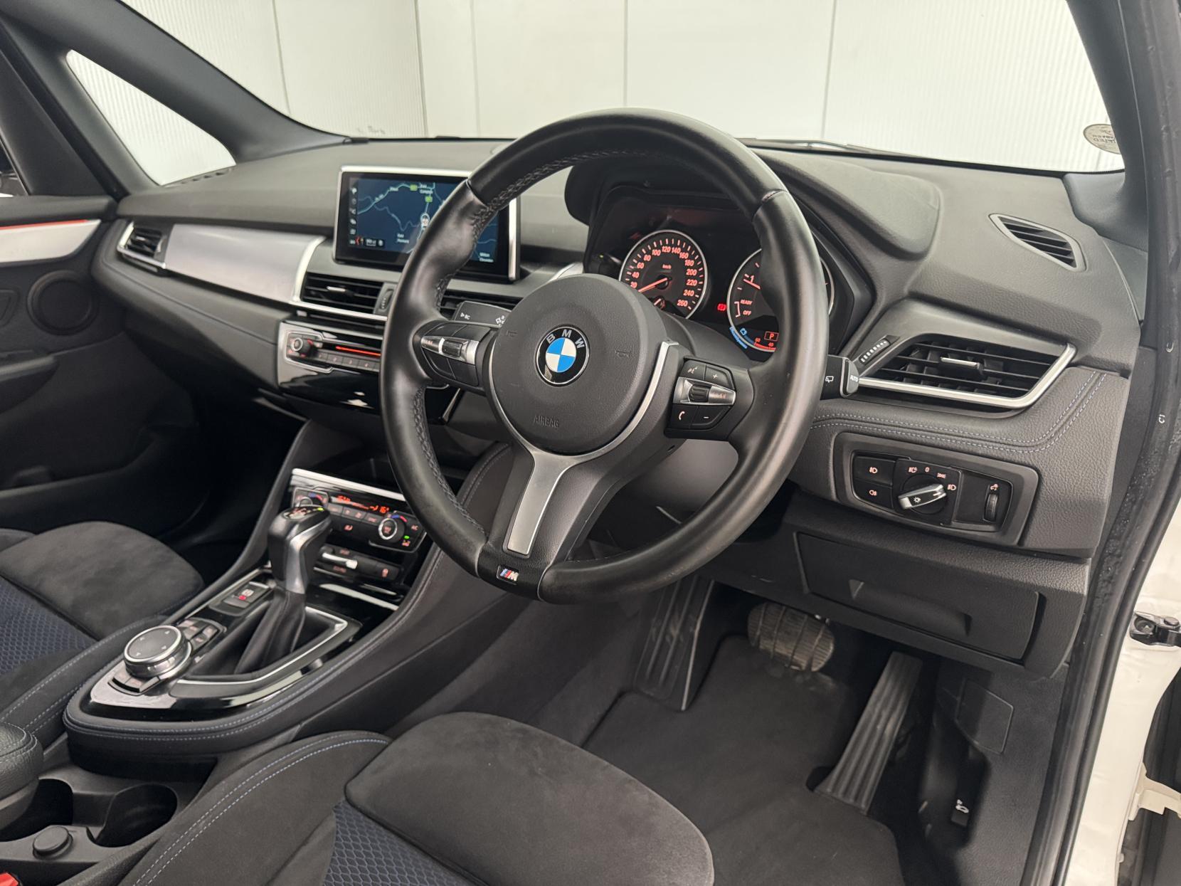 BMW 2 Series Active Tourer view 59