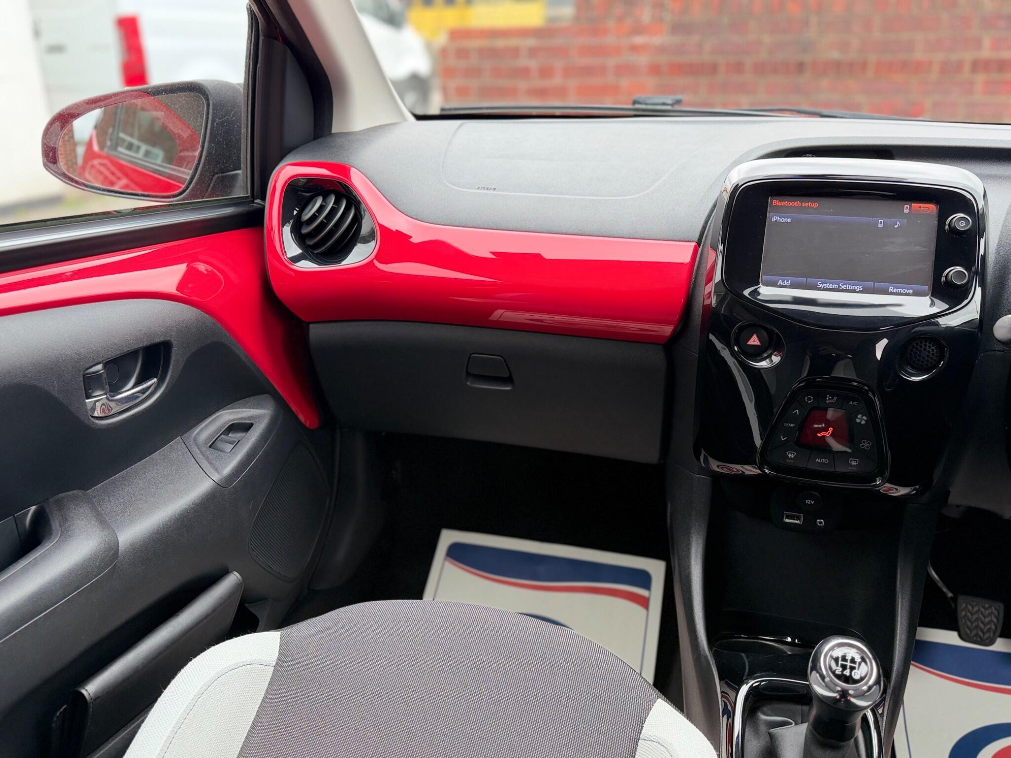 Toyota Aygo view 14
