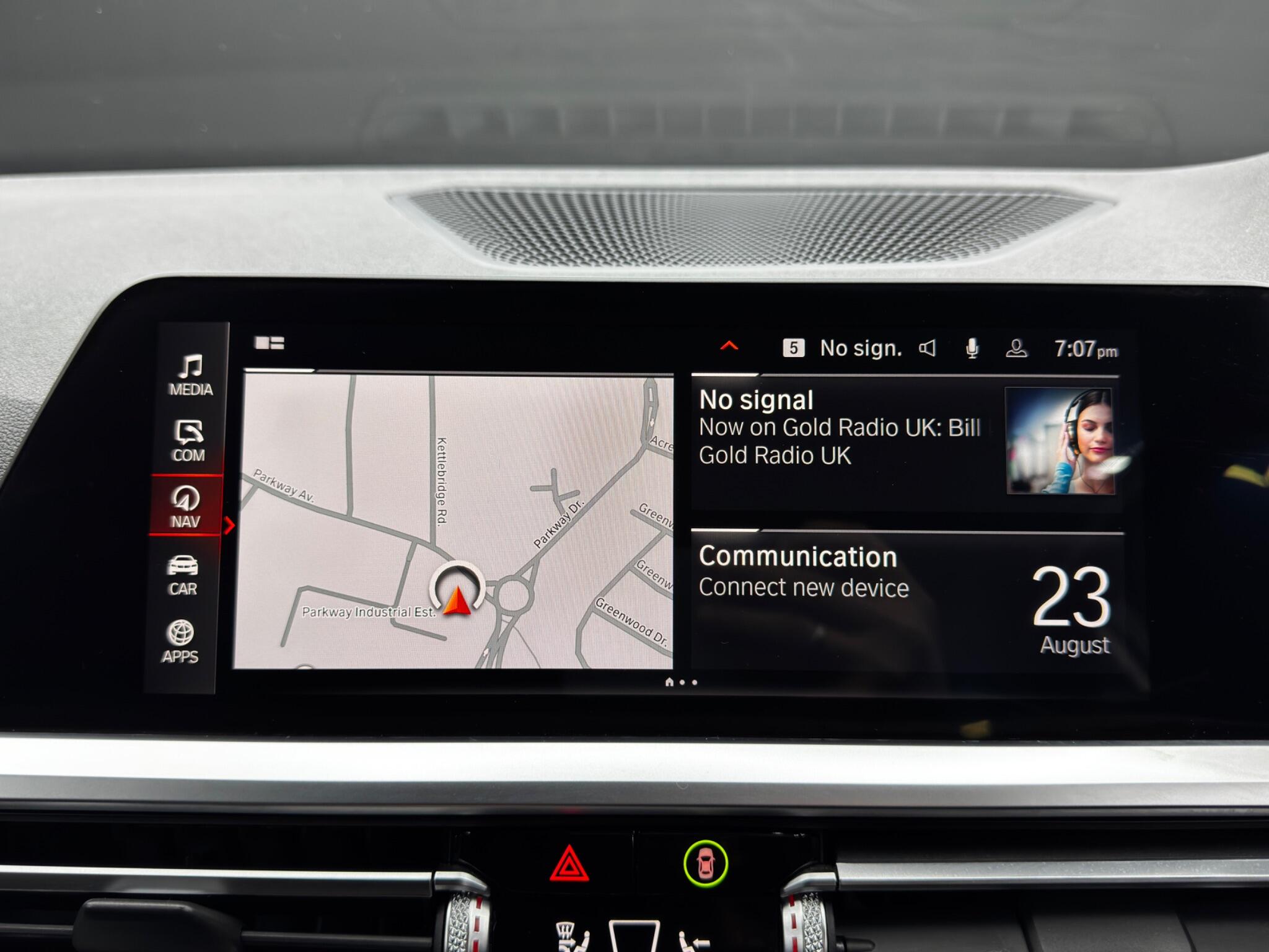 BMW 3 Series view 26