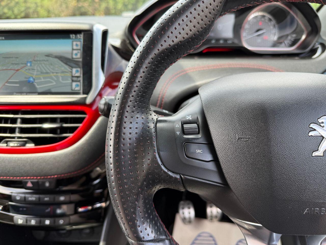 Peugeot 208 view 27