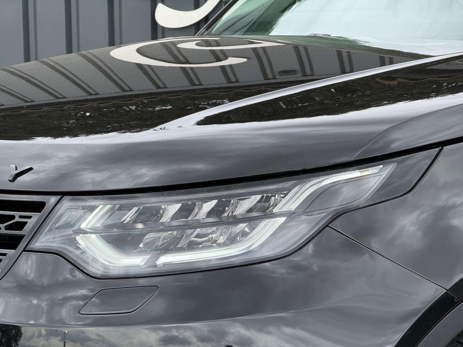 Land Rover Discovery view 5