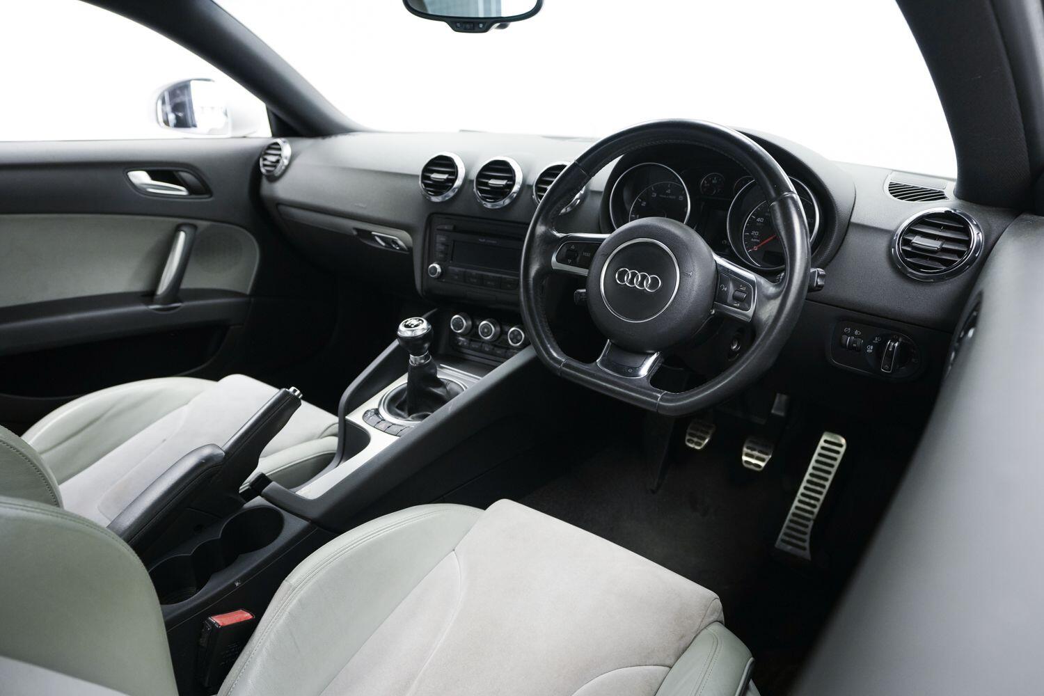 Audi TT view 8