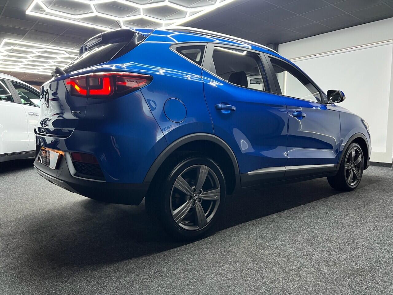 MG ZS view 14