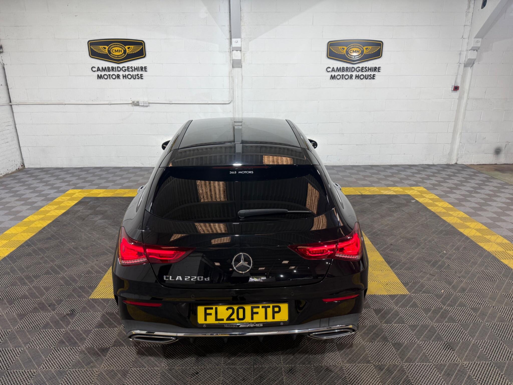 Mercedes-Benz Cla view 12