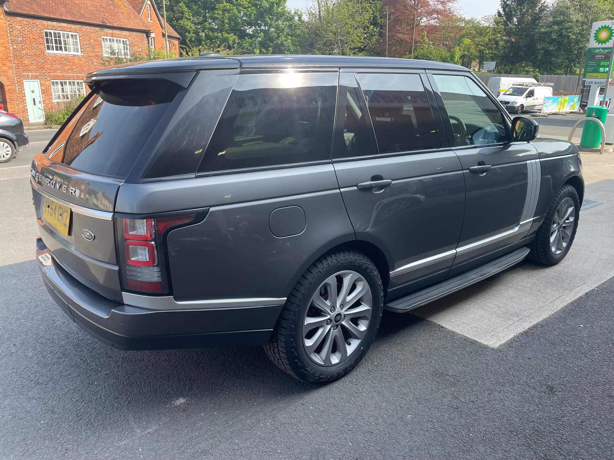 2014 Land Rover Range Rover 4.4 SD V8 Vogue Auto 4WD Euro 5 5dr • 90,000 miles image 5