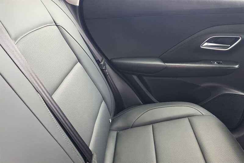 MG ZS view 30