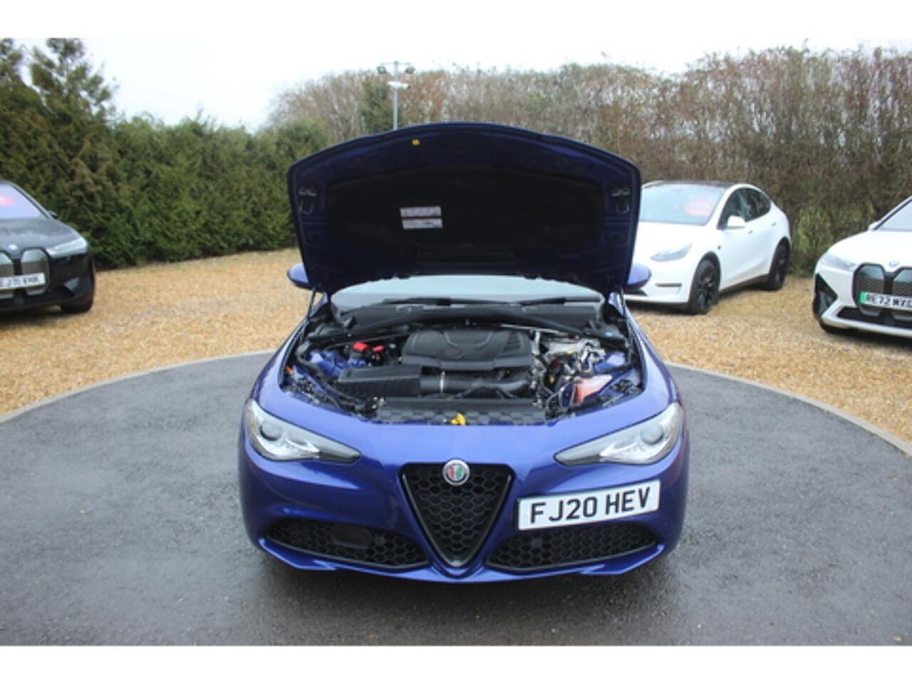 Alfa Romeo Giulia view 54