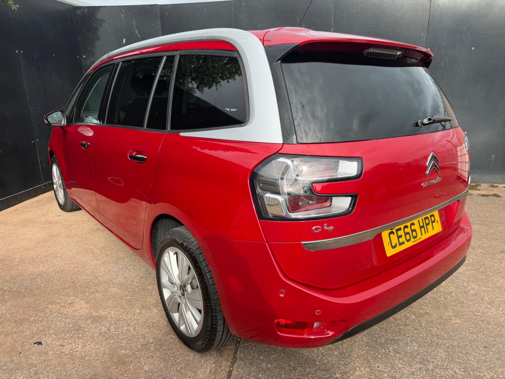 Citroen Grand C4 Picasso view 15