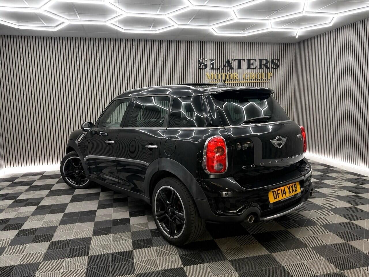 Mini Countryman view 30