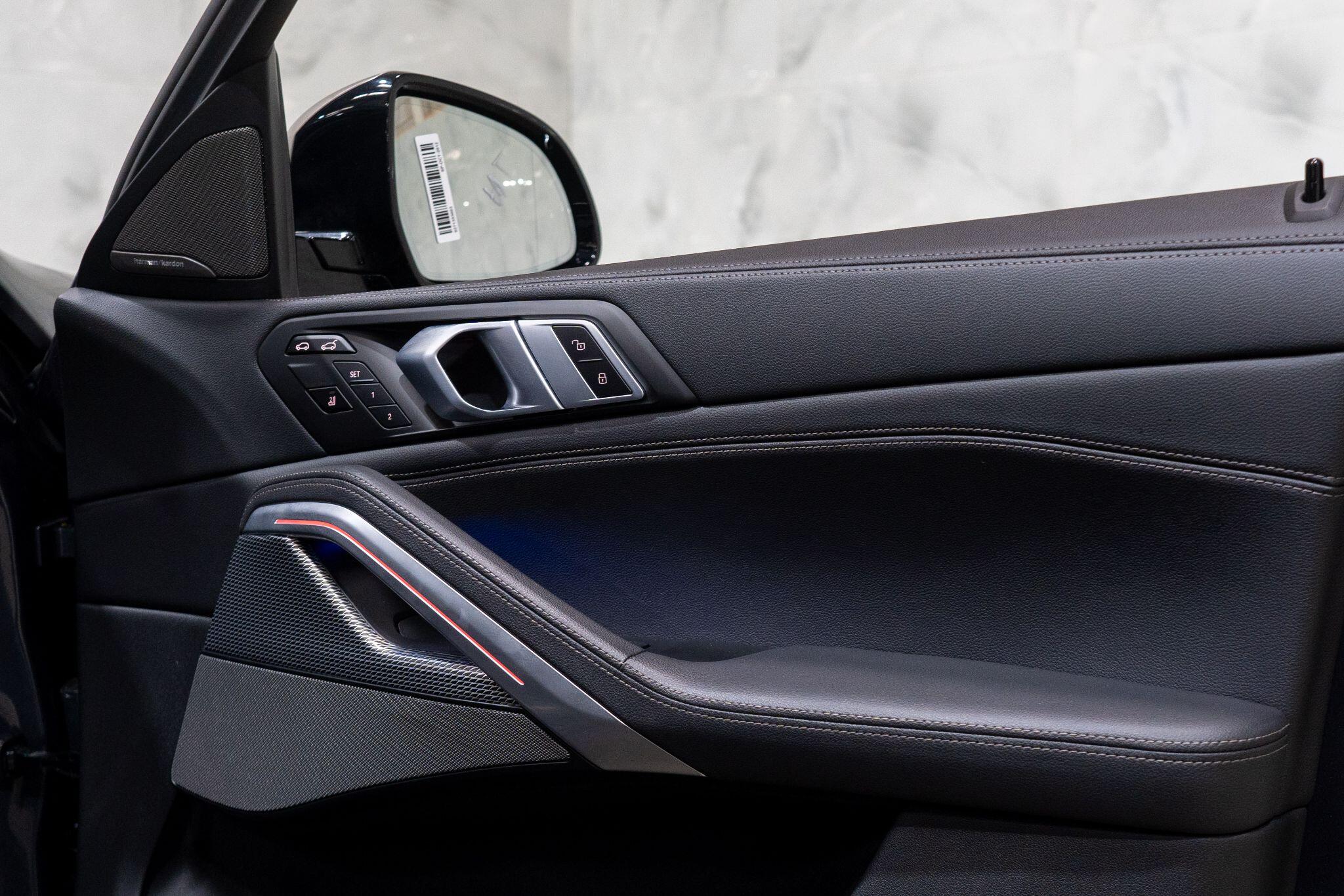 BMW X6 view 35