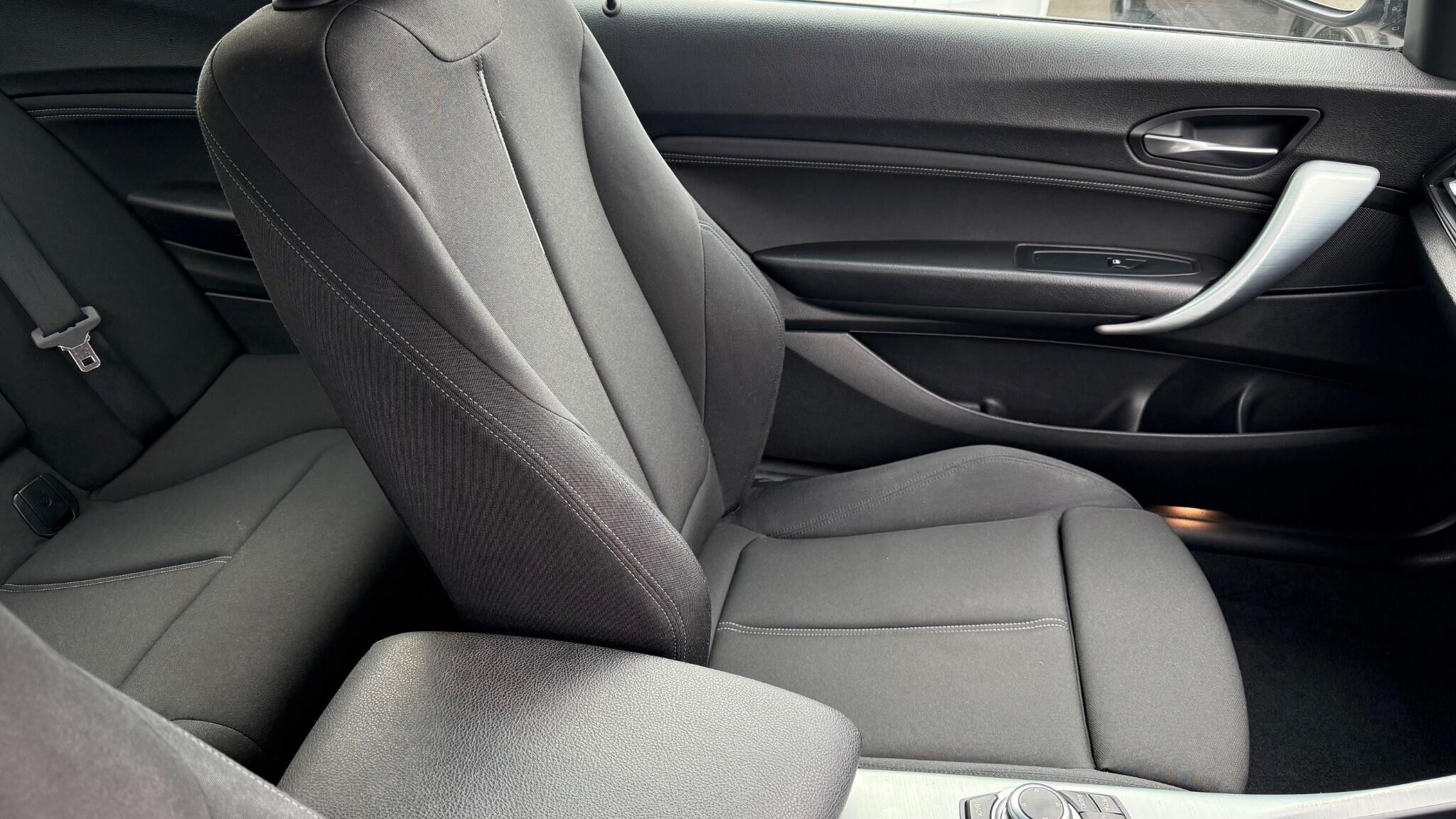 BMW 2 Series view 32