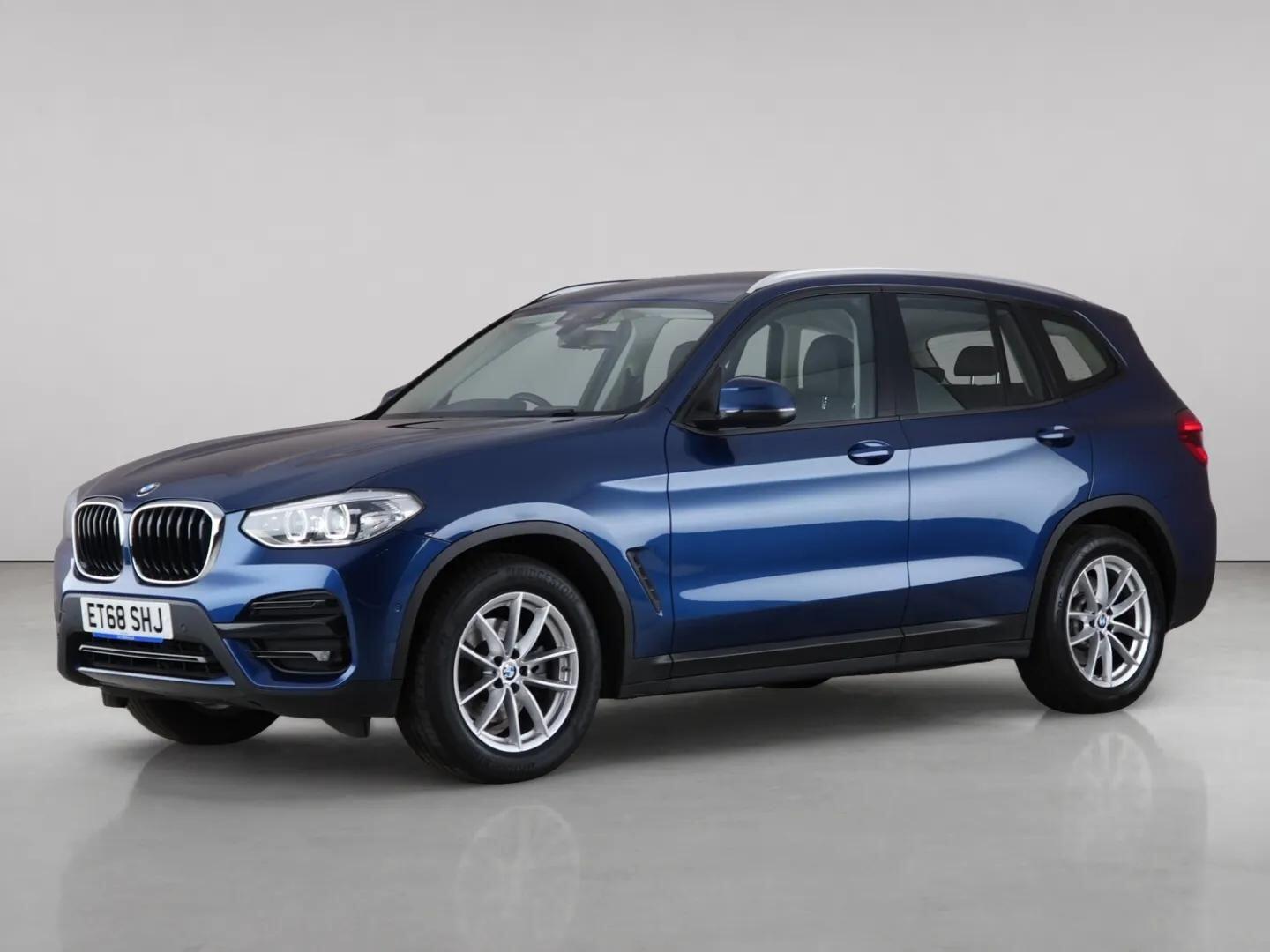 BMW X3 view 2