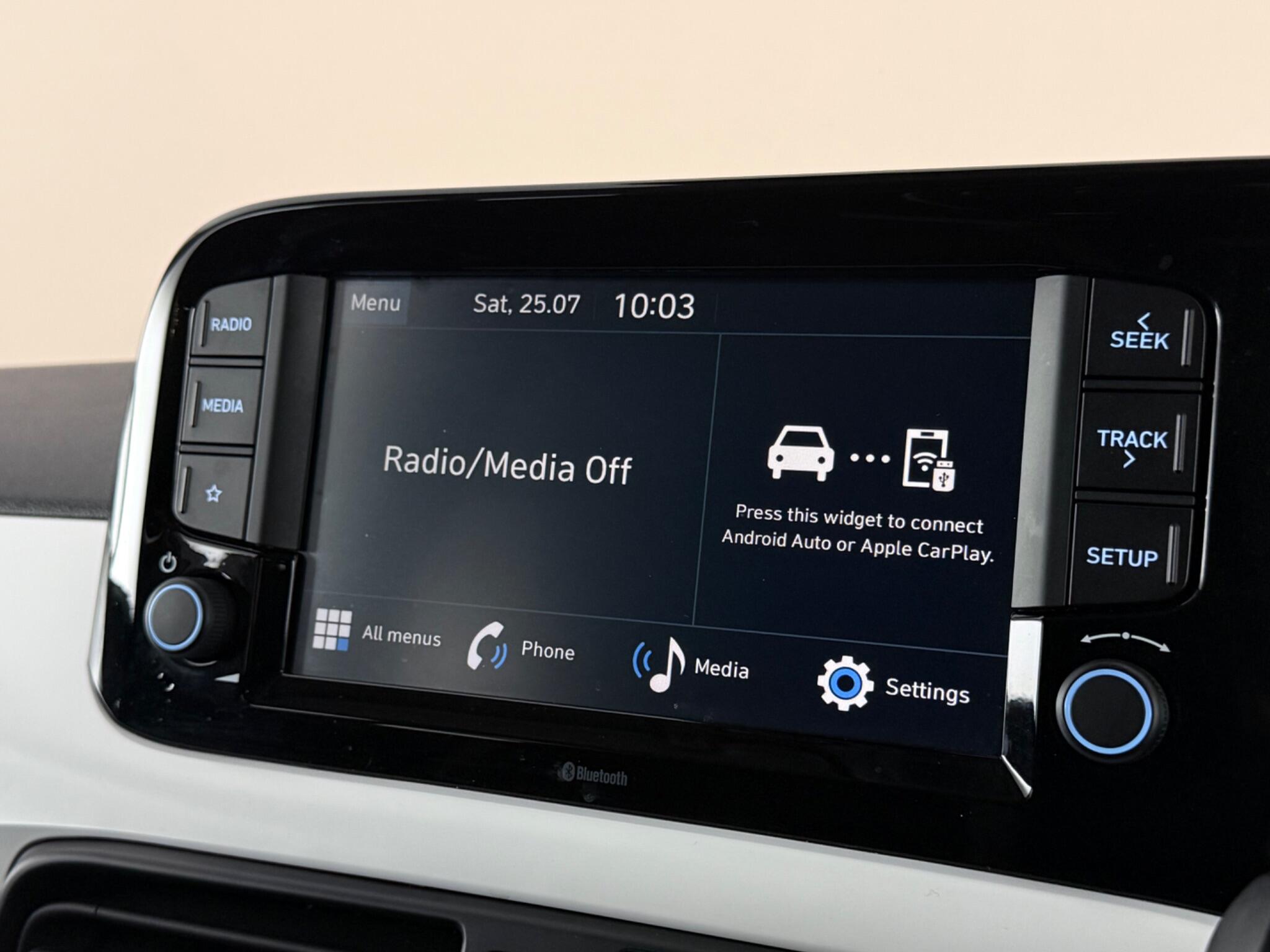 Hyundai i10 view 24