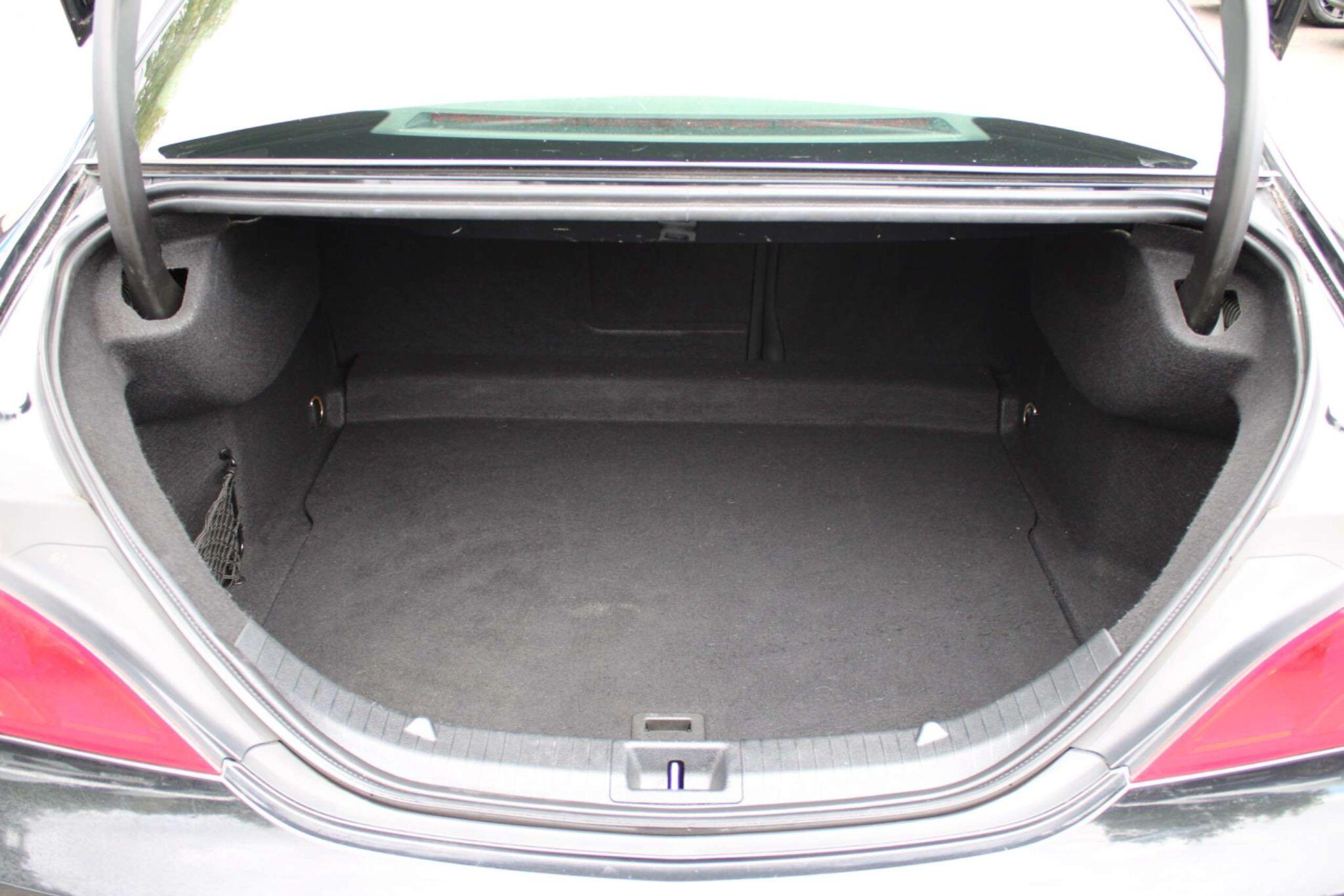 Mercedes-Benz Cla view 36