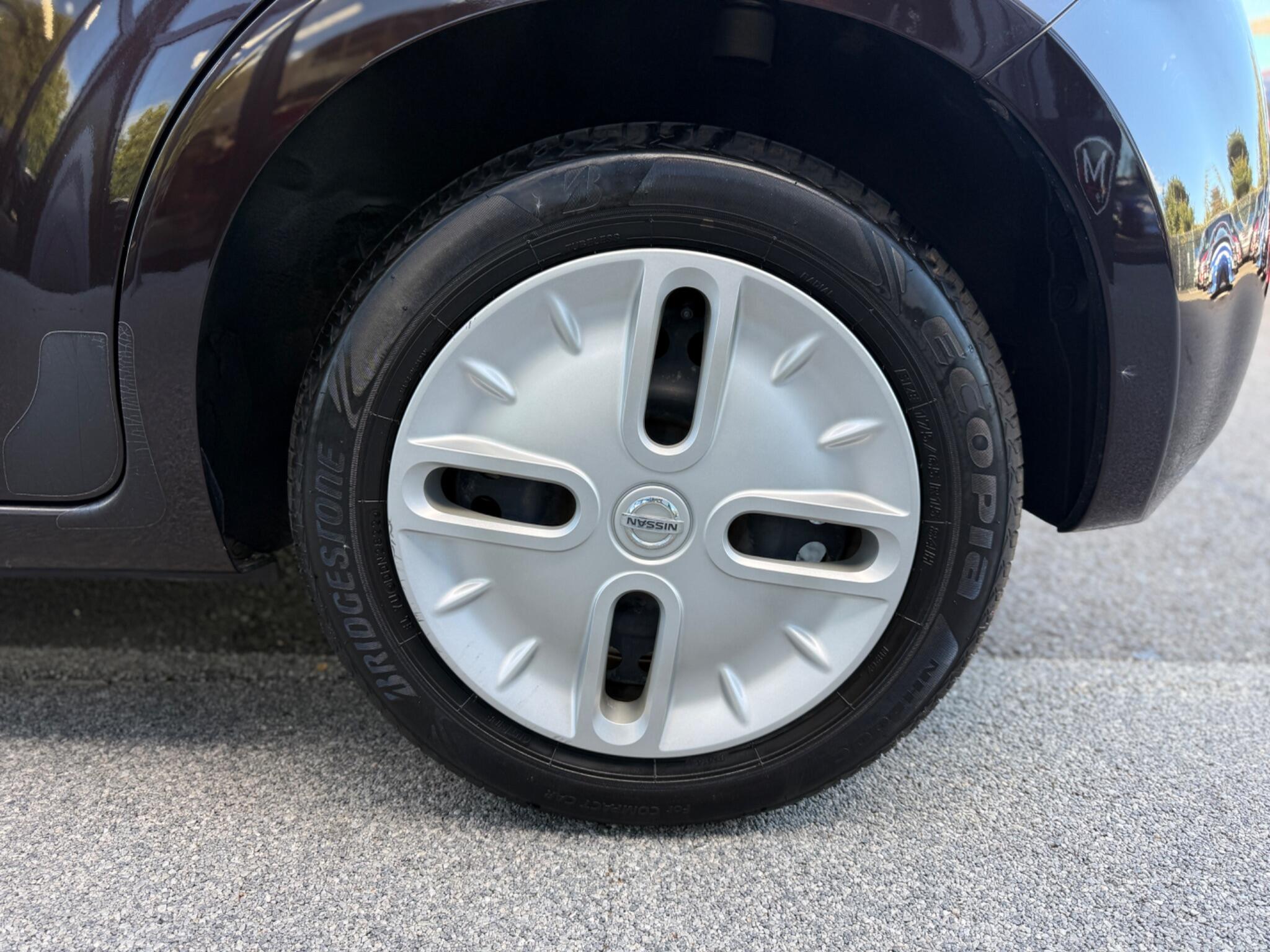Nissan Cube view 18