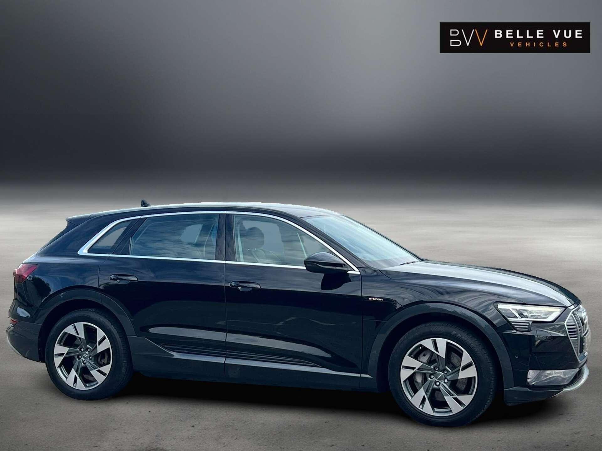 Audi E-Tron view 31
