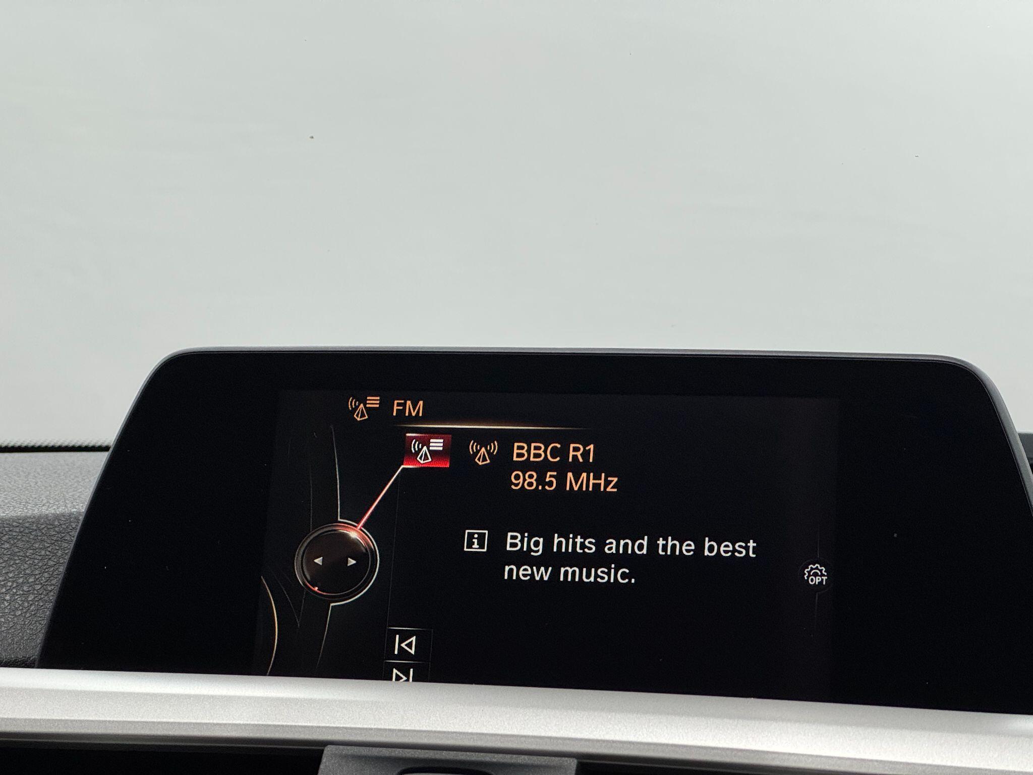 BMW 3 Series view 18