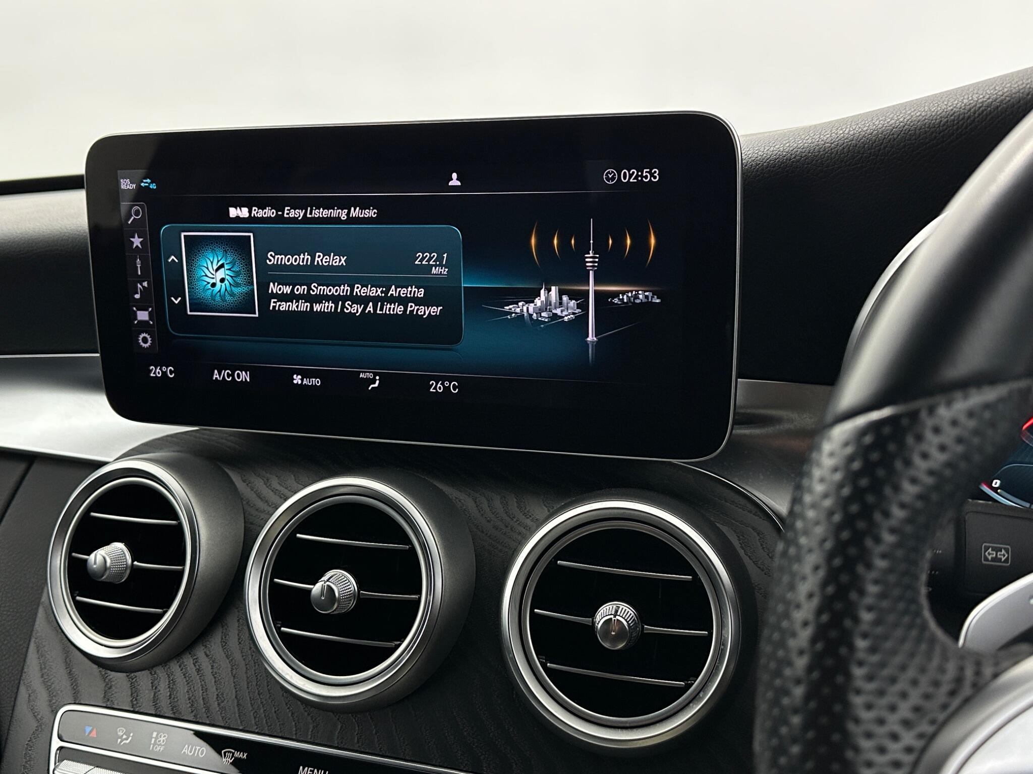 Mercedes-Benz C-Class view 27