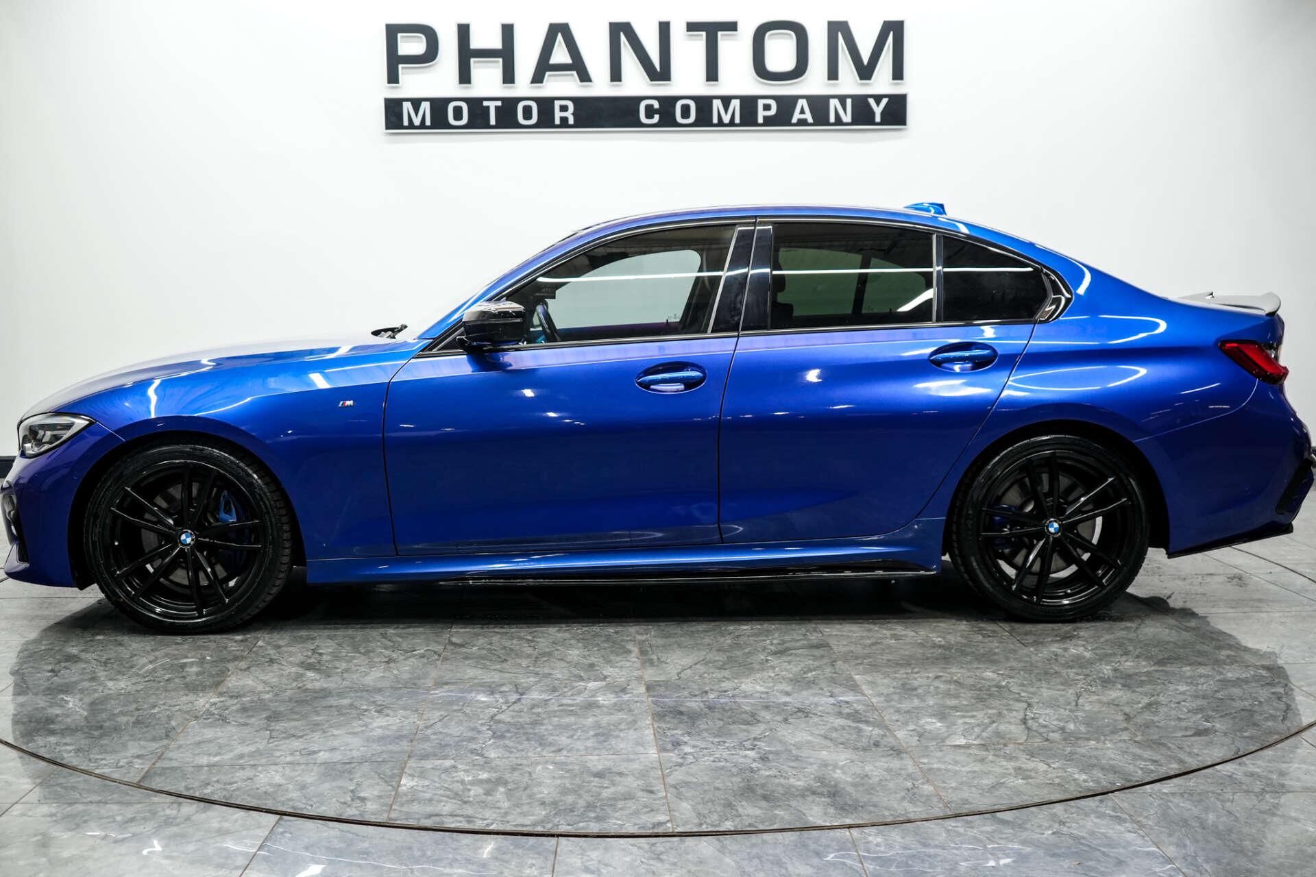BMW 3 Series view 3