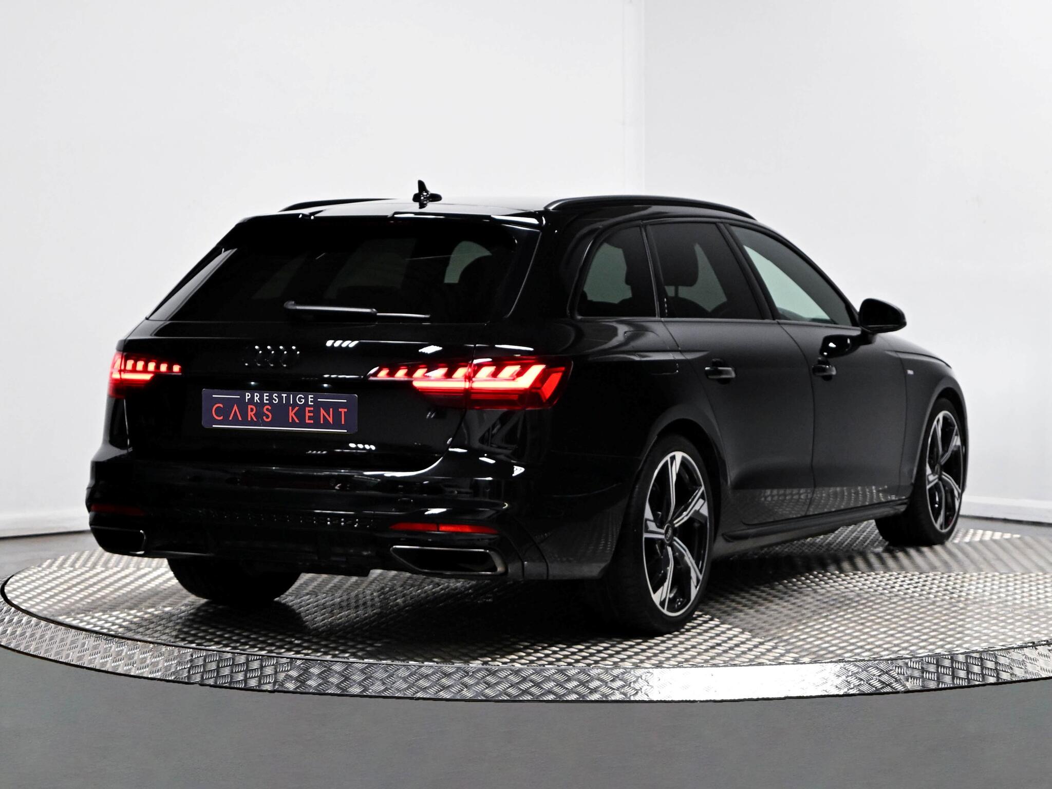 Audi A4 view 34
