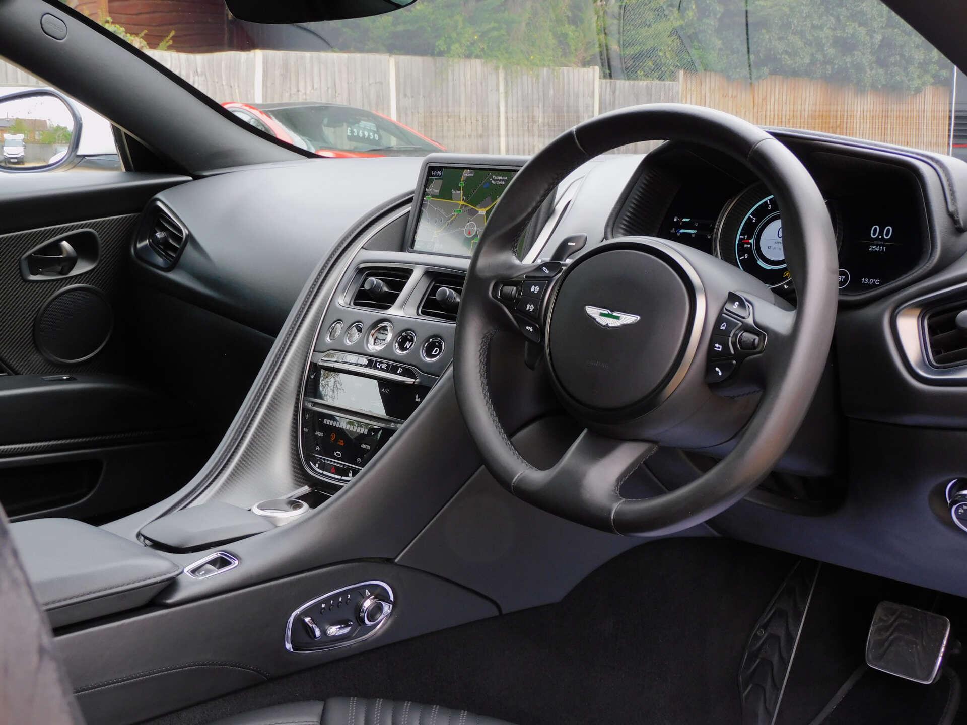 Aston Martin DB11 view 24
