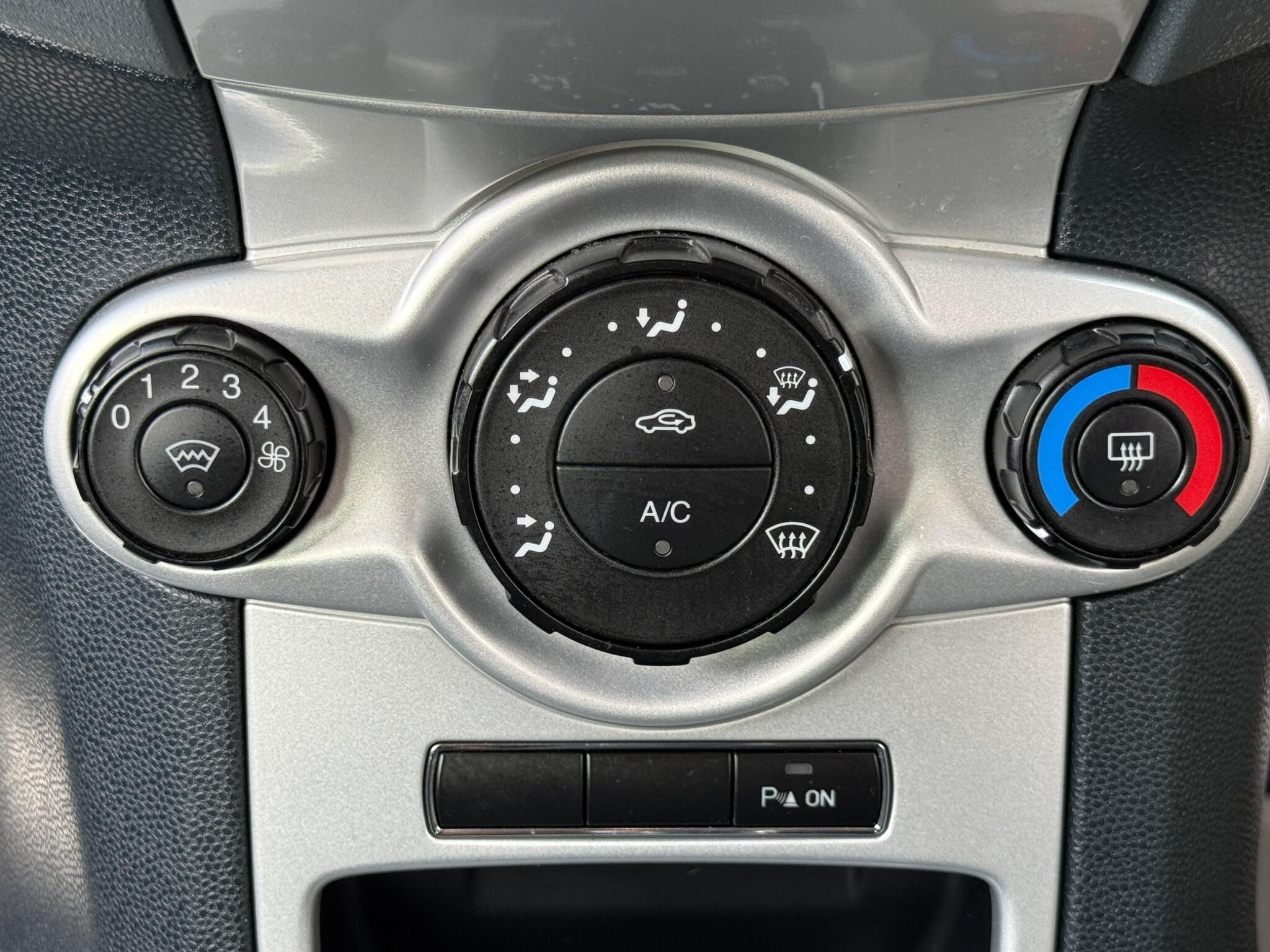 Ford Fiesta - Image 57