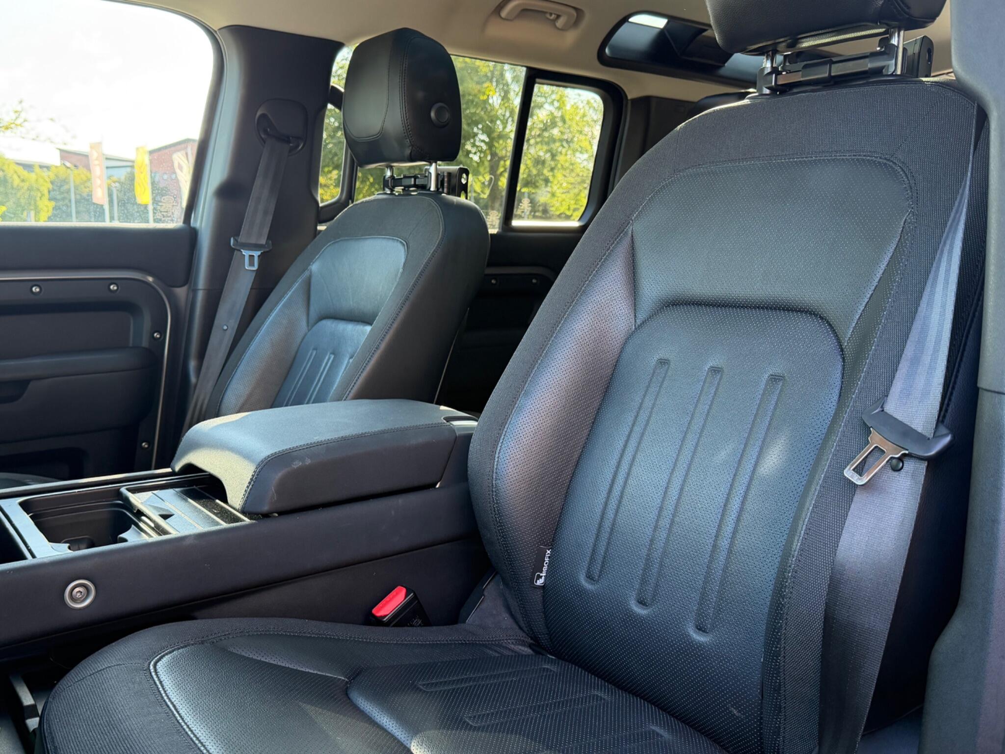 Land Rover Defender view 13
