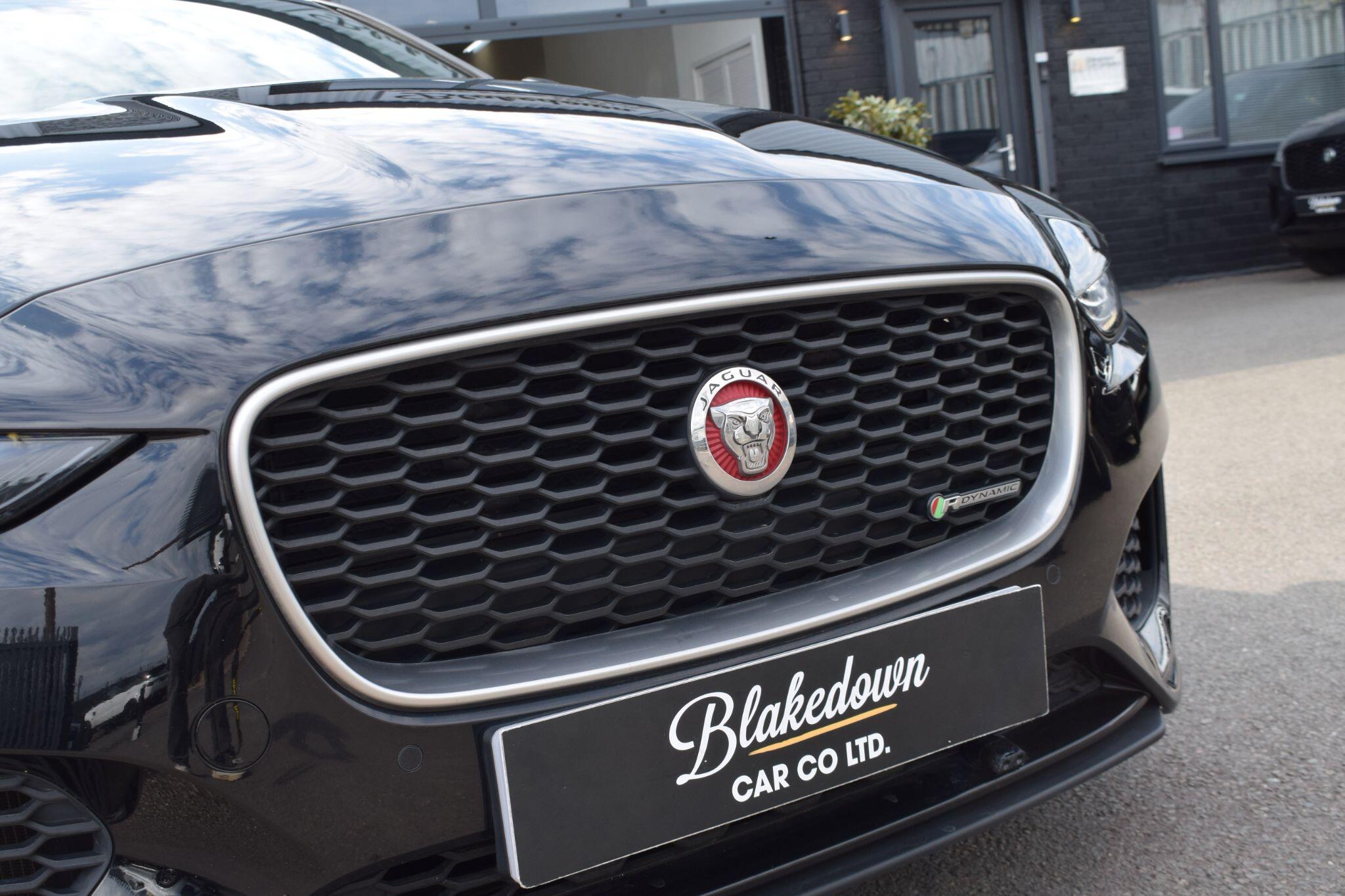 Jaguar Xe view 39