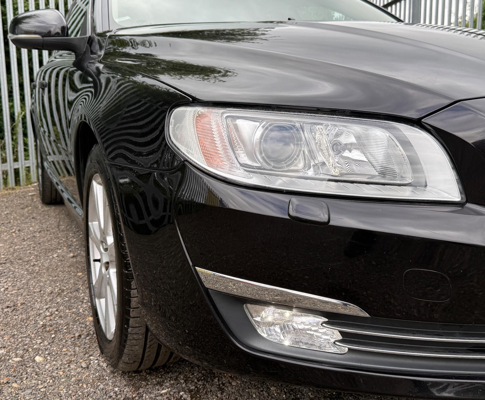 2015 Volvo S80 image 48