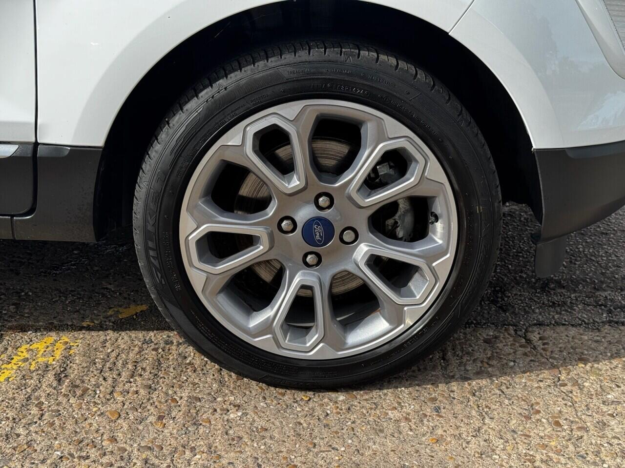 Ford Ecosport view 16