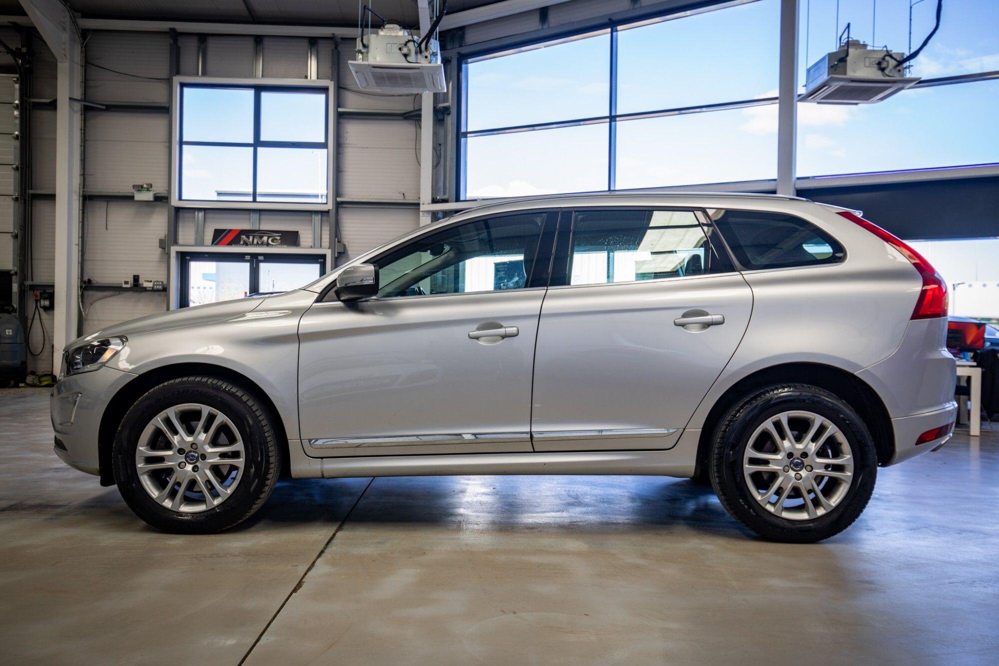 Volvo XC60 view 11