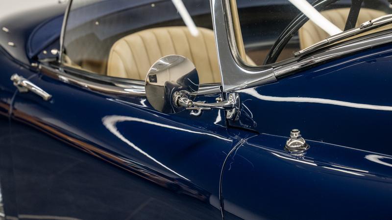Jaguar XK150 view 11