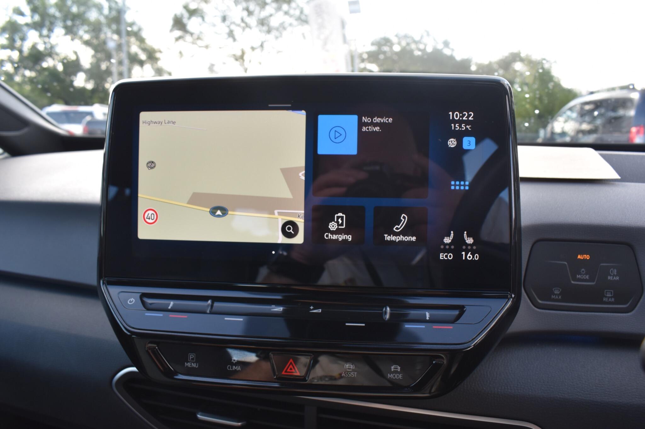 ID.3 - Pure Performance 45kWh Life Auto 5dr - Image 3