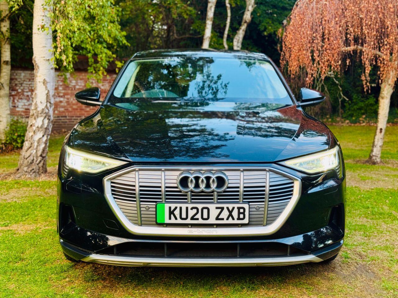 Audi e-tron view 4
