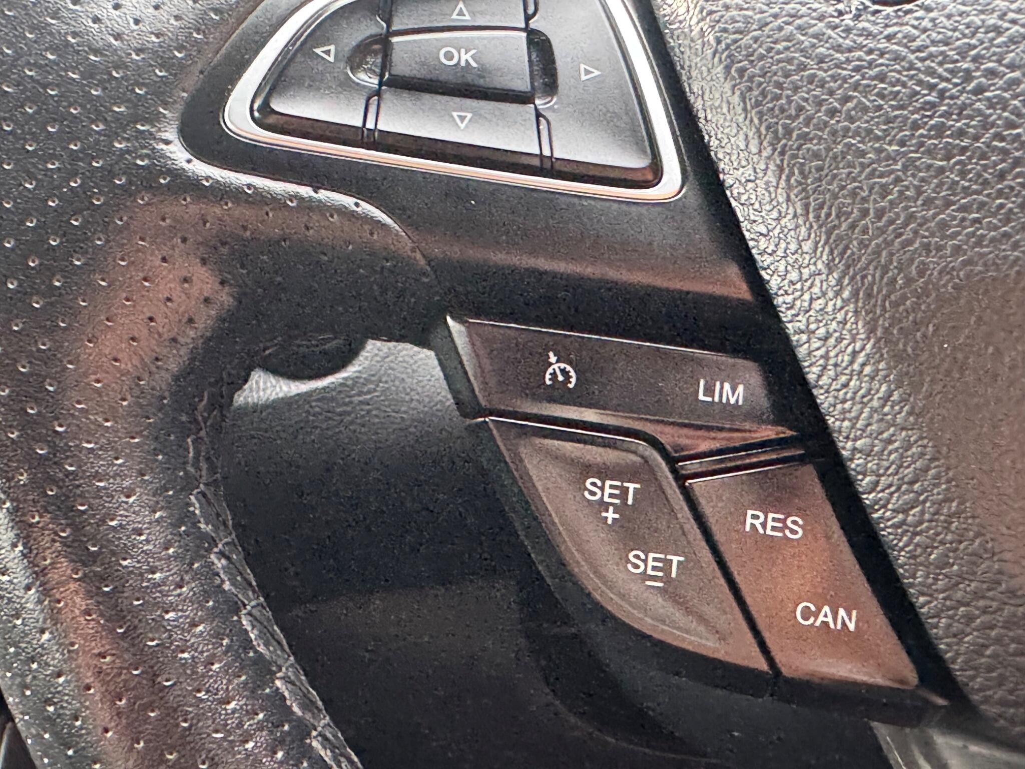 Ford Focus view 19