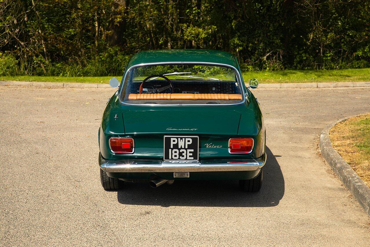Alfa Romeo Giulia view 112