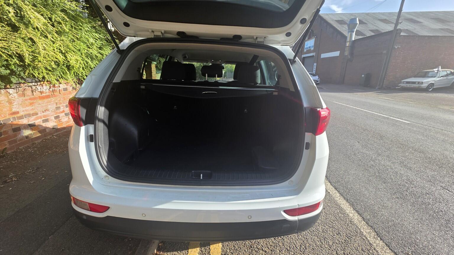 Ford Focus view 18