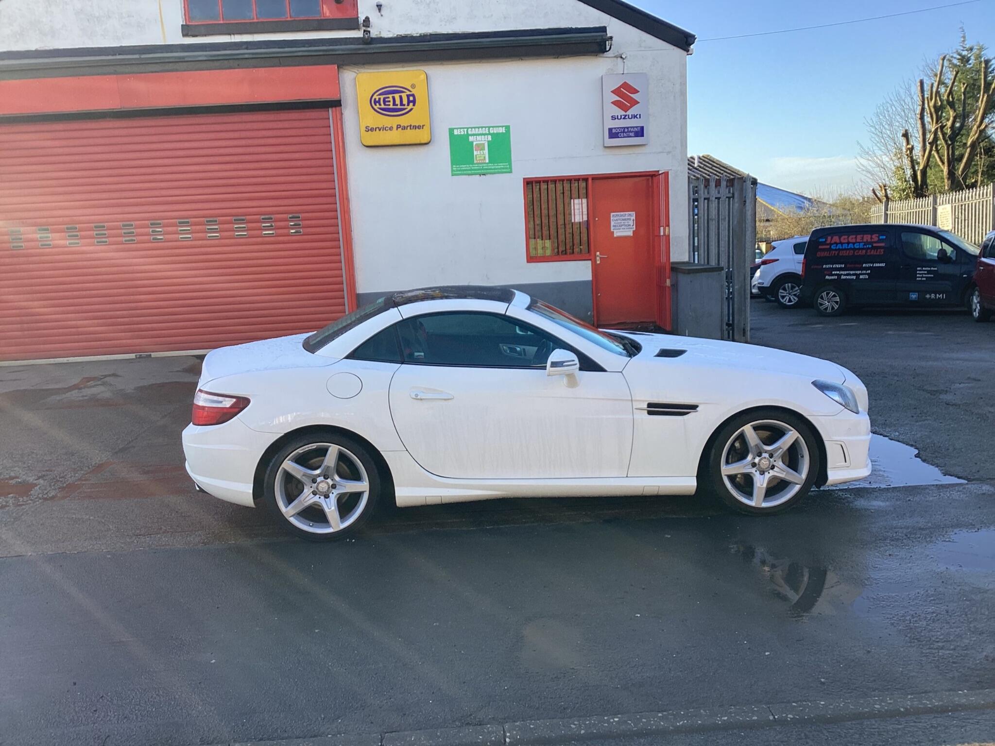 Mercedes-Benz SLK view 9