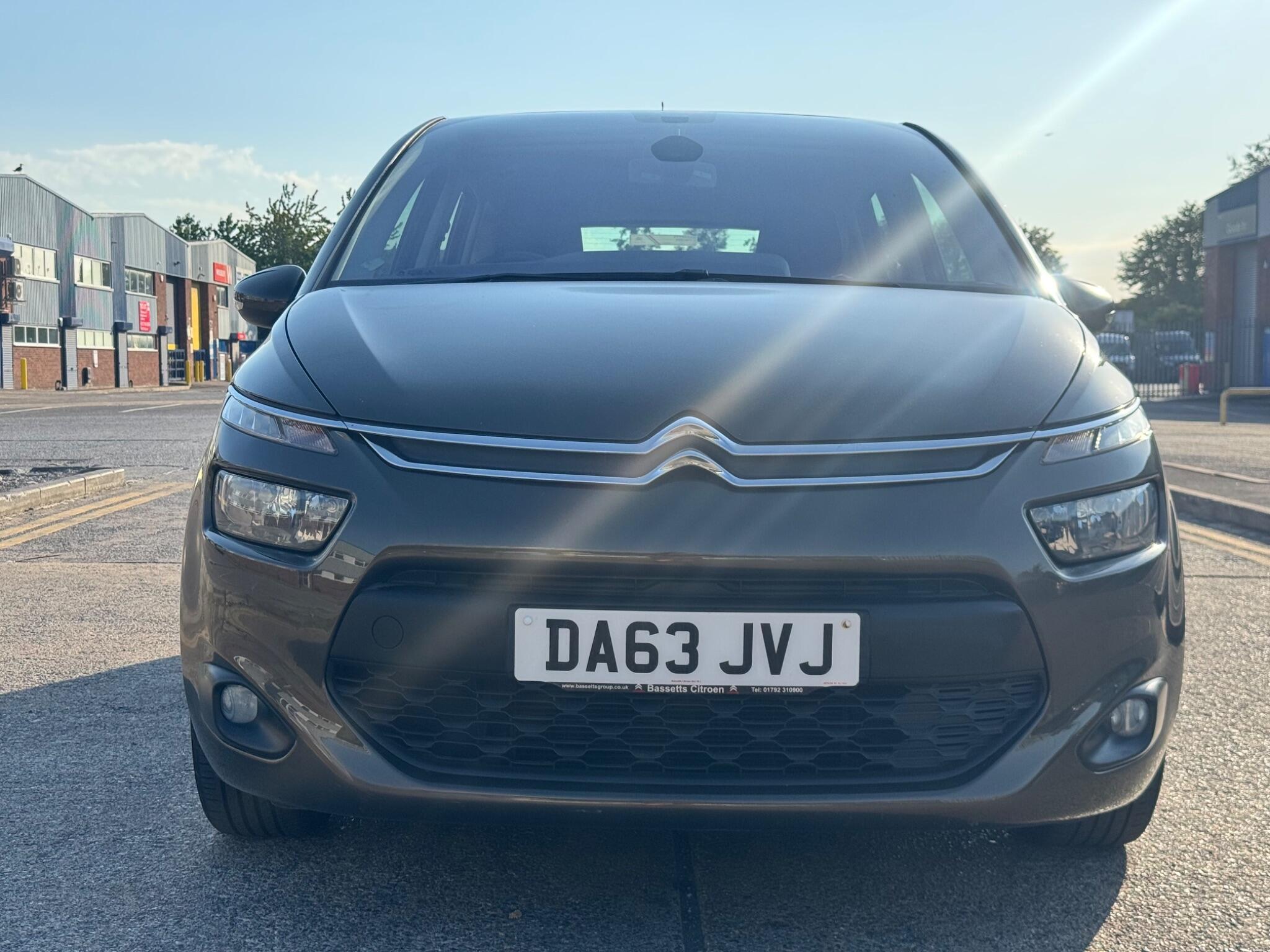 Citroen C4 Picasso view 6