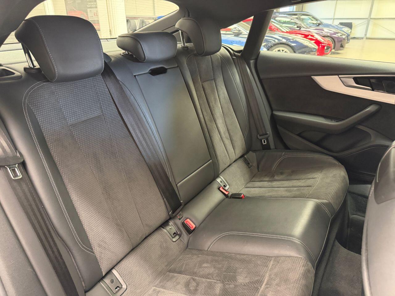 Audi A5 view 8