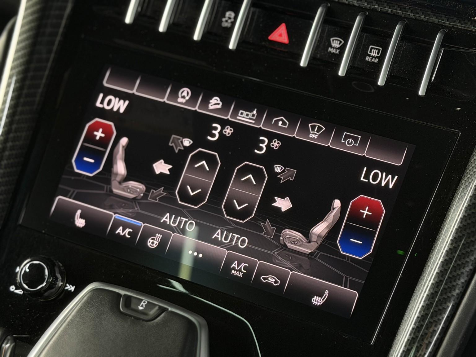 Lamborghini Urus view 47