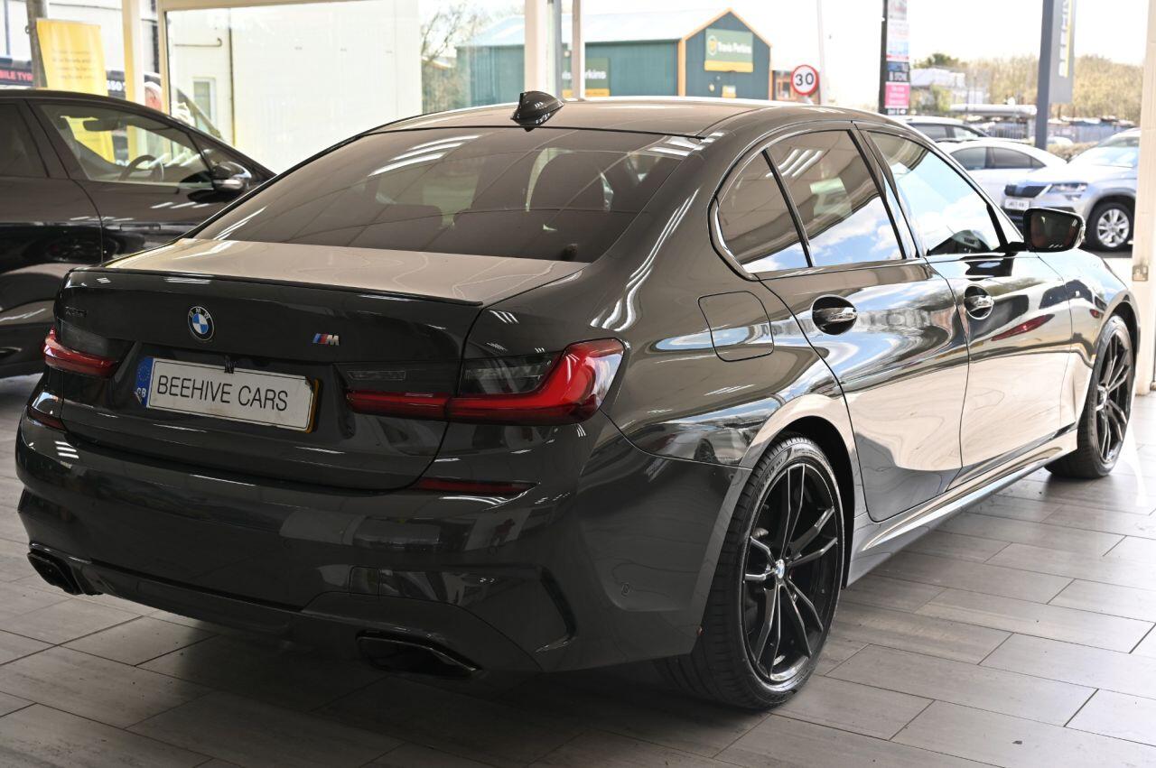 BMW 3 Series view 8