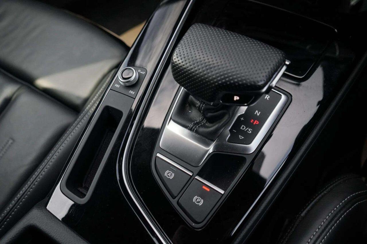 Audi A5 view 45