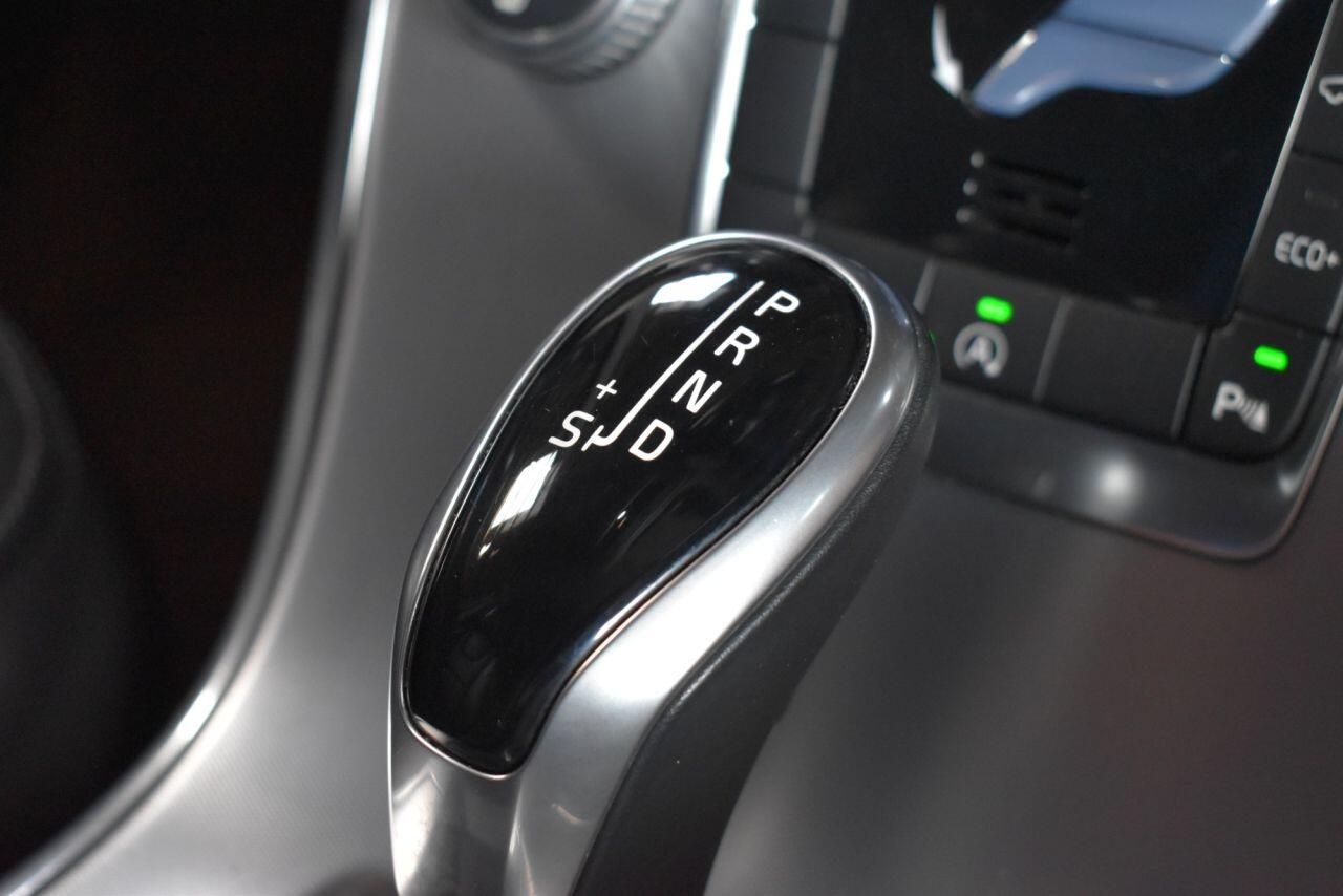 Volvo XC60 view 29
