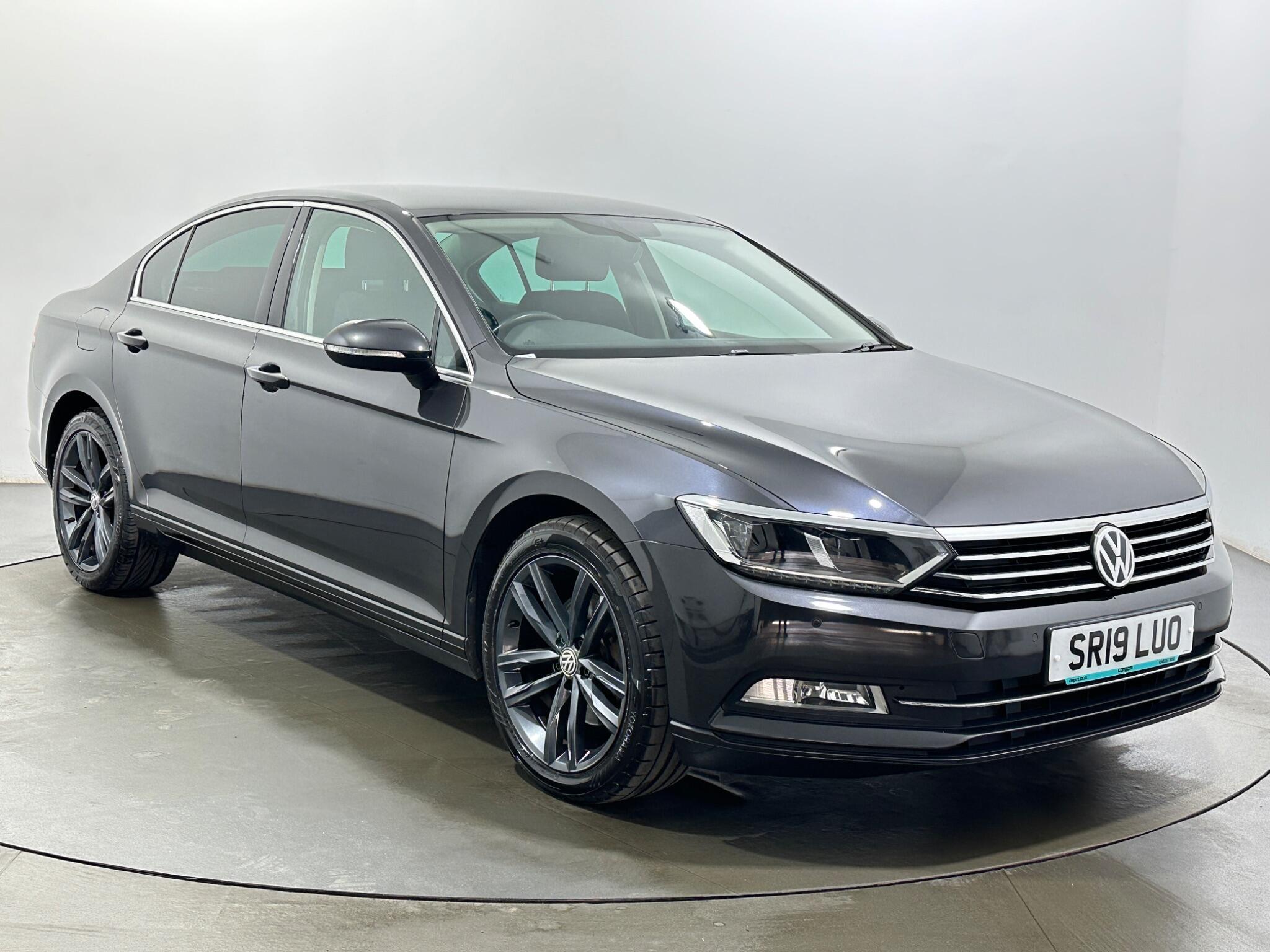 2019 Volkswagen Passat in Grey for sale