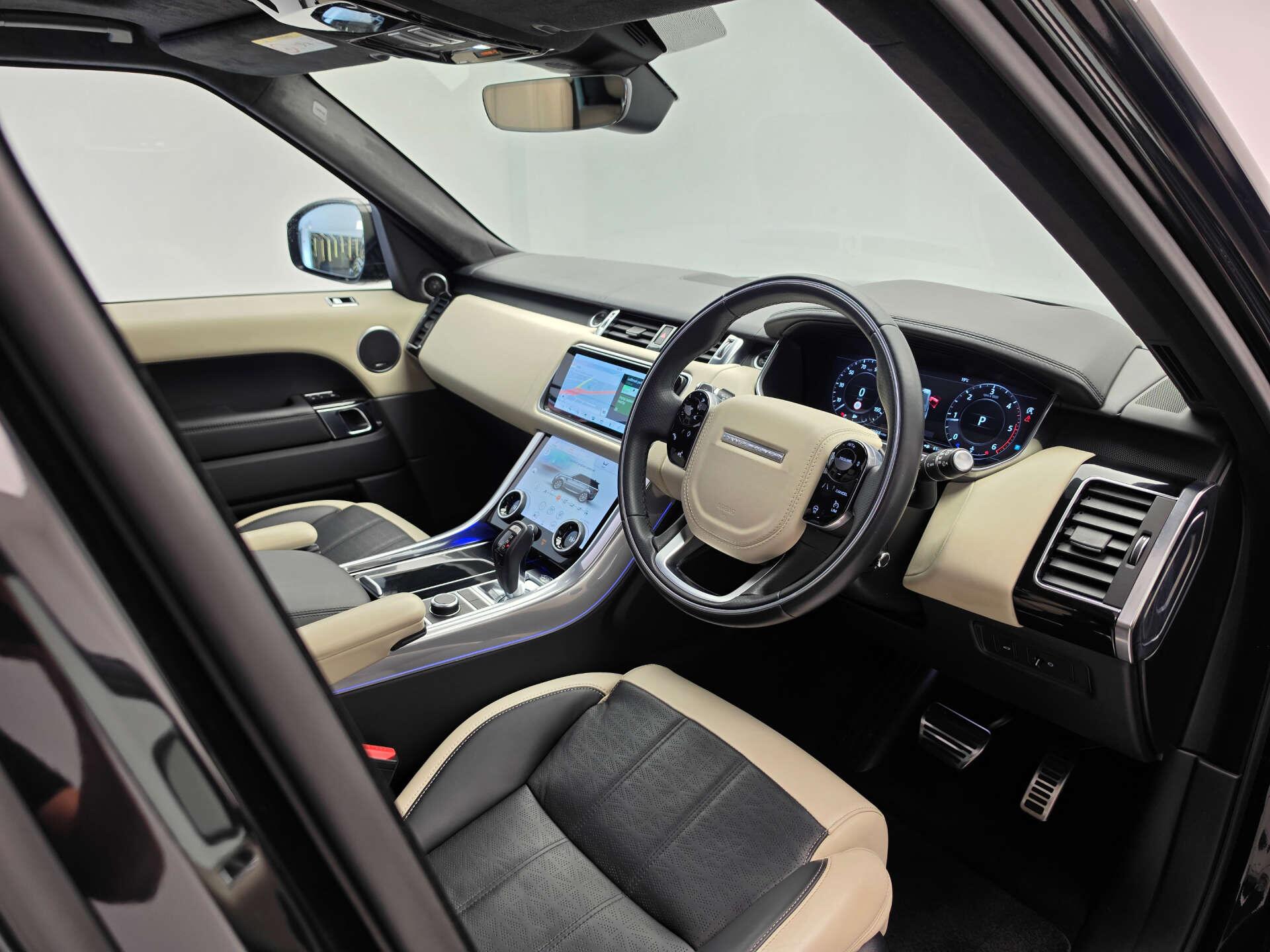 Land Rover Range Rover Sport view 13