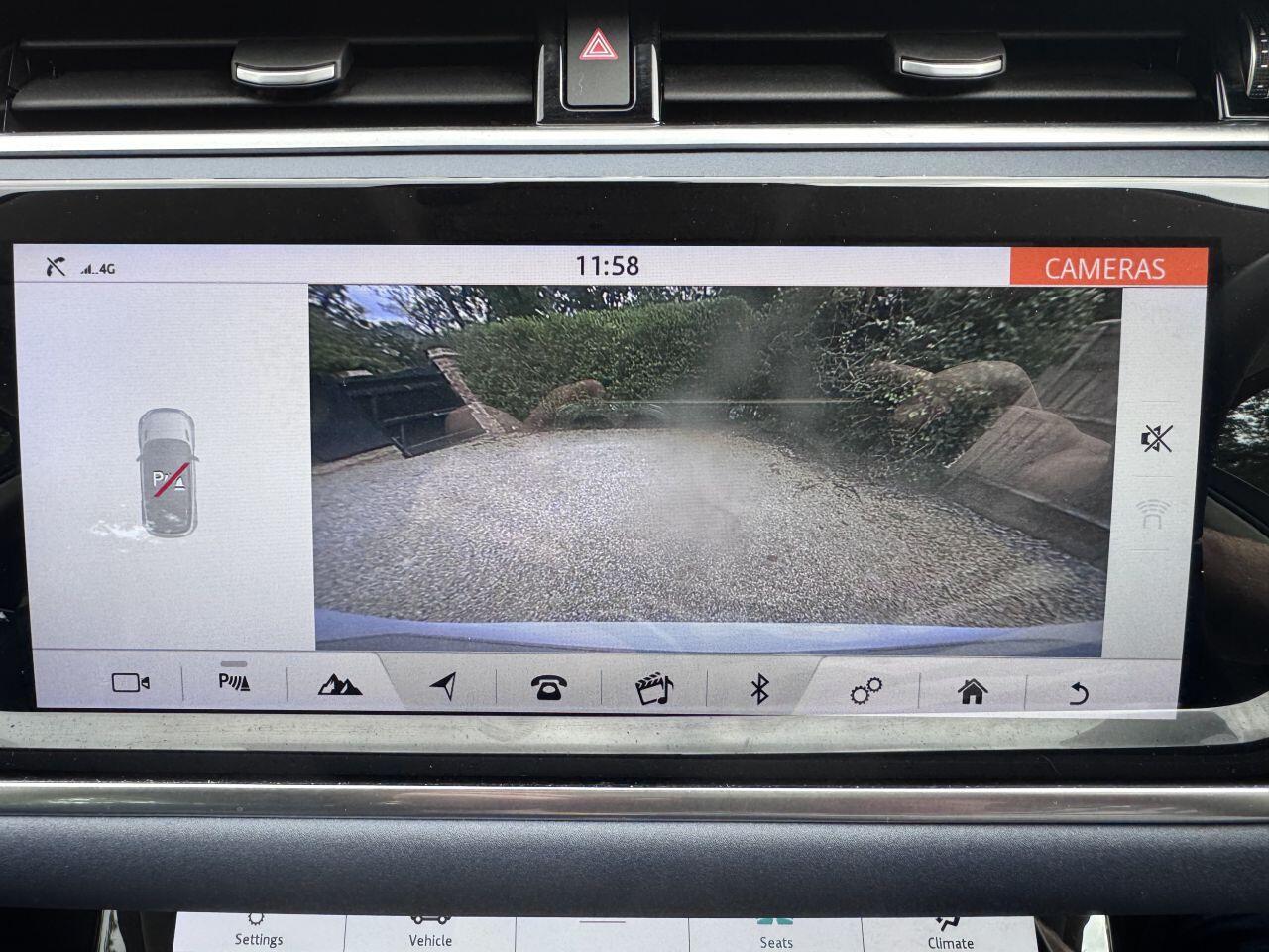 Land Rover Range Rover Evoque view 10