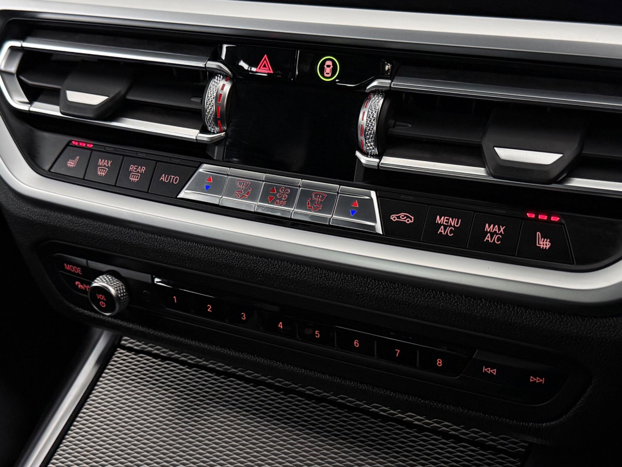 BMW 3 Series view 20