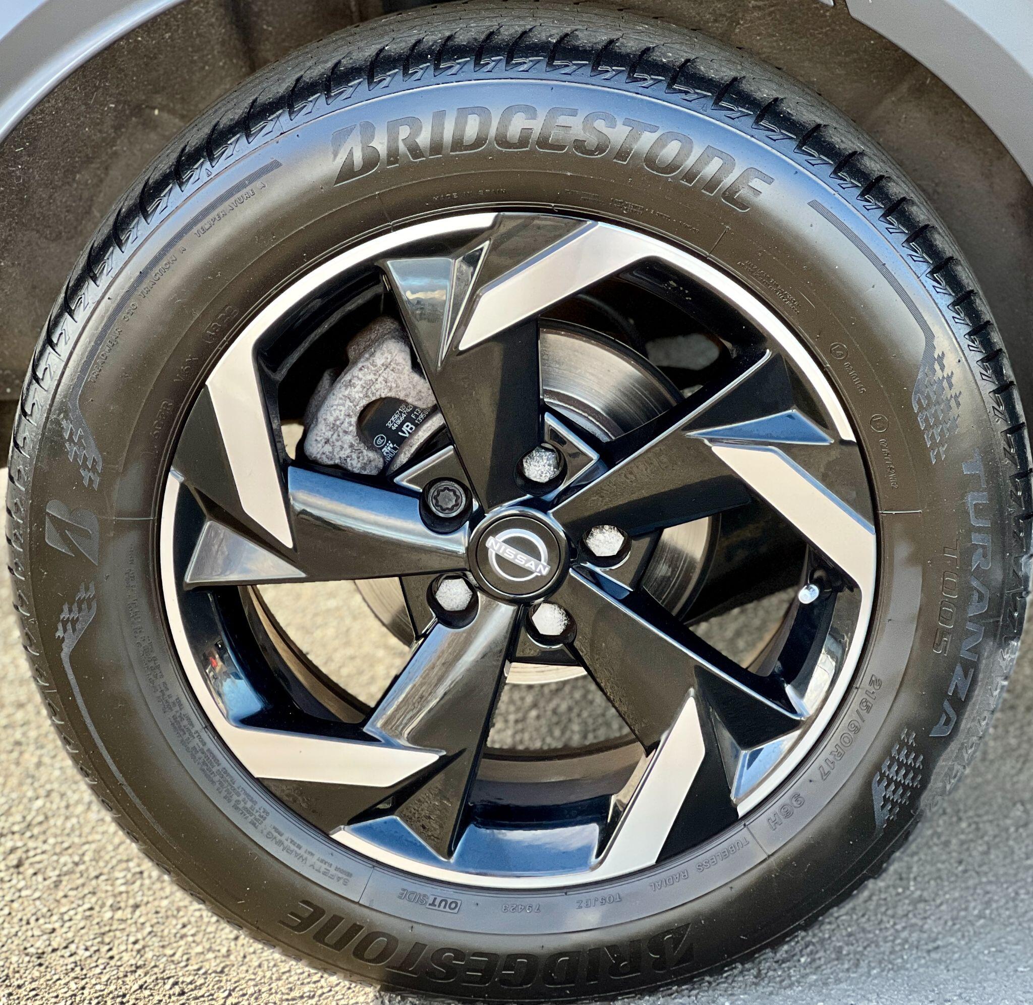 Nissan Juke view 27