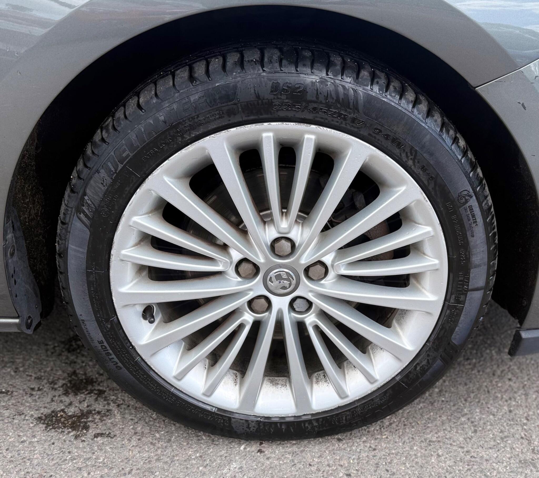 Vauxhall Astra view 22